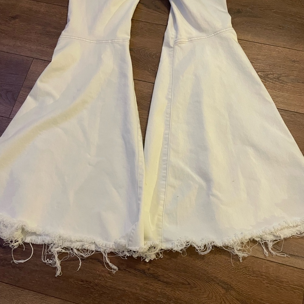 Free People White Flare Jeans - Picture 6 of 9